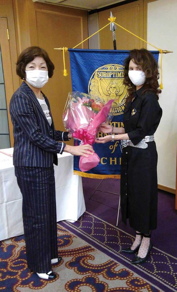 会長バトンタッチ